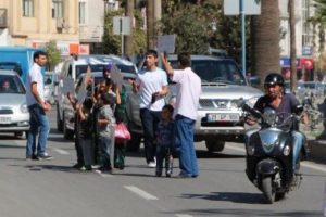 Belediye &ouml;n&uuml;nde eylem