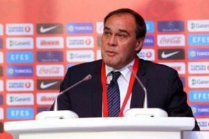 "Fatih Terim Mayıs ayına kadar s&ouml;zleşme imzalamak istemiyor"