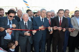 "Batı daralıyor, T&uuml;rkiye b&uuml;y&uuml;meye devam ediyor"