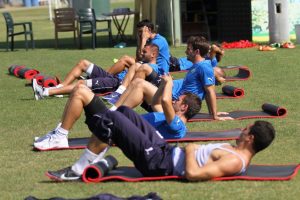 Akhisar Belediyespor hazırlıklarını s&uuml;rd&uuml;rd&uuml;