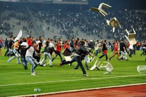 UEFA'nın kapısı &ccedil;alınacak!