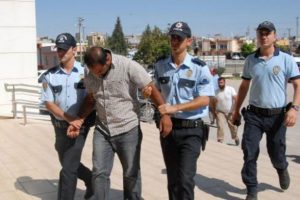 Telefon dolandırıcılarına g&ouml;zaltı