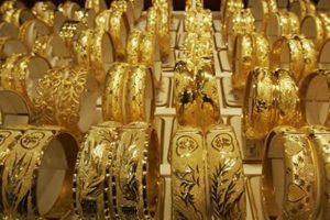 Altın ve dolar y&uuml;kselişe ge&ccedil;ti