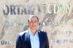 PKK &ccedil;ekildi, k&uuml;rtleri kim barıştıracak?