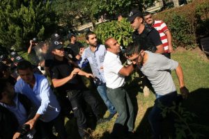 Nil&uuml;fer'de baz tepkisi