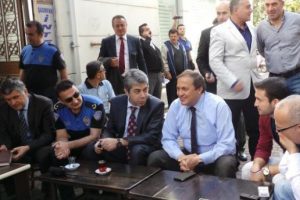 Okul bah&ccedil;elerine alkol denetimi