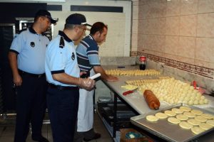 Bursa'da simit&ccedil;ilere gramaj operasyonu