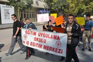 Engelliler y&uuml;r&uuml;d&uuml;