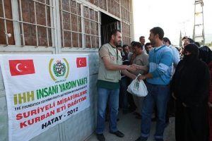 İHH 116 &uuml;lkede kurban eti dağıtacak