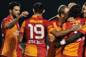 Terim'siz Cim Bom sahada!