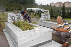 Patlamada şehit olan askerlerin aileleri TBMM'de