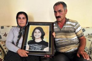 Kızını &ouml;ld&uuml;renin avukatlık parasını &ouml;deyecek