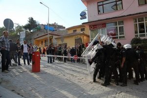 Bolu'da olaylı yıkım