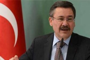 G&ouml;k&ccedil;ek'ten olay yaratacak CHP yorumu