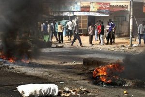 Sudan'da akaryakıt protestoları