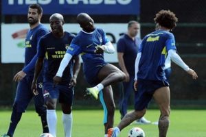 Fenerbah&ccedil;e seri peşinde