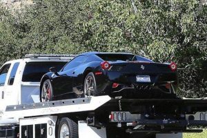 Ferrari'sinin rengini 3'&uuml;nc&uuml; kez değiştirdi