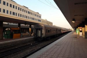 Mısır'da tren seferleri başladı