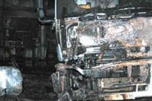 Patlamada &ouml;len şof&ouml;r toprağa verildi