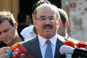 &Ccedil;elik: "Onun kafasını koparıyoruz"