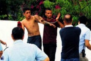 &Ccedil;arşı izninde sarhoş asker rezaleti