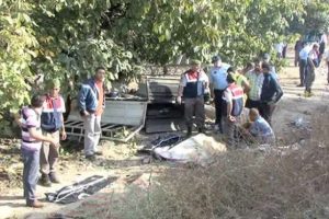 Katliam gibi kaza: 7 &ouml;l&uuml;, 13 yaralı