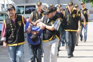 Mazot hırsızları yakalandı