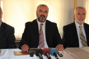 "Kurbanlarınız fakirlikle m&uuml;cadele edenlere gitsin"