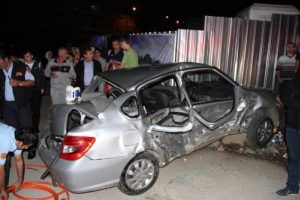 Hurdaya d&ouml;nen ara&ccedil;ta can pazarı