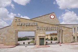 &Ouml;ğrenciler &Uuml;niversite'nin yeni isminden memnunlar