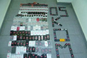 Cep telefon operasyonunda b&uuml;y&uuml;k vurgun