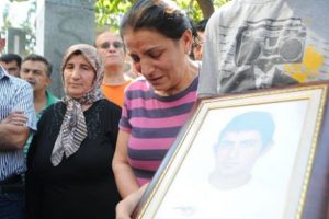 Bu g&ouml;zyaşları ş&uuml;pheli asker &ouml;l&uuml;mlerine