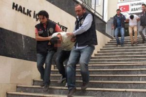 Altın hırsızları yakalandı