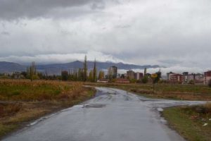 Erciyes'in zirvesi beyaza b&uuml;r&uuml;nd&uuml;