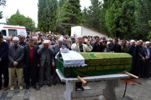 Kalp krizi namaz kılarken gelince...