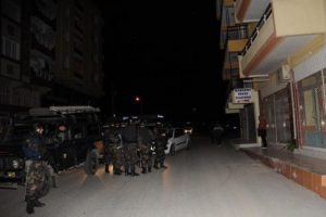 Zehir tacirlerine şafak baskını