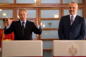 Tony Blair Arnavutluk'un danışmanı oldu