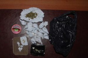 Soba bacasından uyuşturucu &ccedil;ıktı