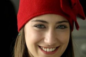Ferzan &Ouml;zpetek'in kanatları altında