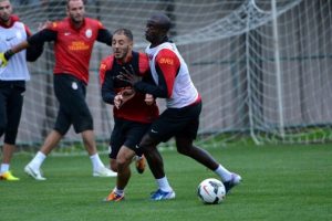Galatasaray'da Akhisar mesaisi s&uuml;r&uuml;yor