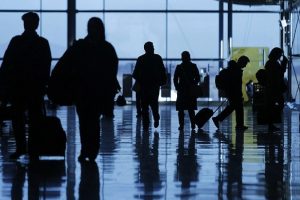 Rusya Trablus'taki b&uuml;y&uuml;kel&ccedil;ilik personelini tahliye ediyor