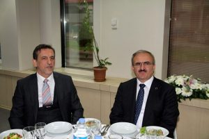 "Ben sizin şirketinizin &uuml;cretsiz danışmanıyım"