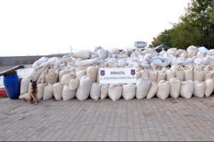 4 ton esrar ele ge&ccedil;irildi