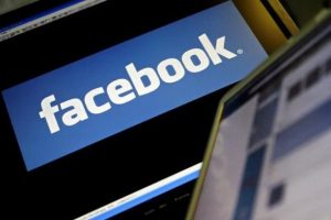 Facebook'ta &ouml;p&uuml;şme fotoğrafına dava