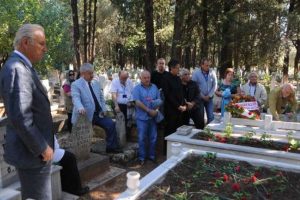 Yeşil&ccedil;am'ın &uuml;nl&uuml;lerinden mezar ziyareti