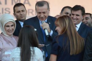 Erdoğan yine &ccedil;ocuk saysını sordu