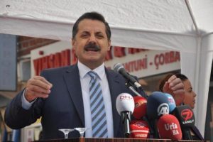 "Ben merkezli siyasetten hayır gelmez"