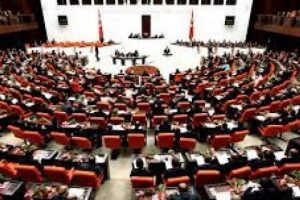 Kadınlar siyaset i&ccedil;in harekete ge&ccedil;ti