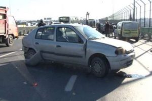 Hali&ccedil; K&ouml;pr&uuml;s&uuml;'nde faciaya kıl payı