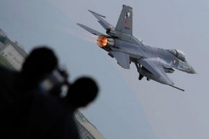Sınıra yaklaşan Suriye u&ccedil;ağı uzaklaştırıldı
